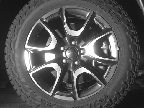 Used 2025 Jeep Compass Trailhawk image 13