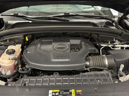 Used 2021 Jeep Grand Cherokee L Overland w/ Advanced Protech Group III AWD/4WD image 28