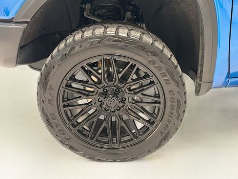 Used 2024 GMC Sierra 1500 AT4X image 28