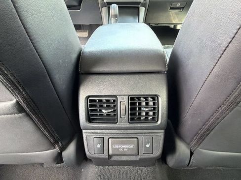 Used 2018 Subaru Outback 2.5i Limited AWD/4WD image 25