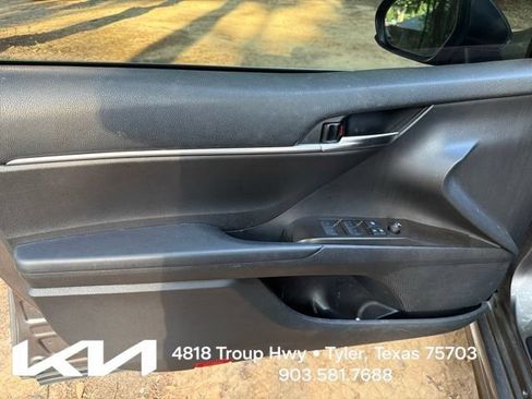Used 2021 Toyota Camry SE FWD image 13