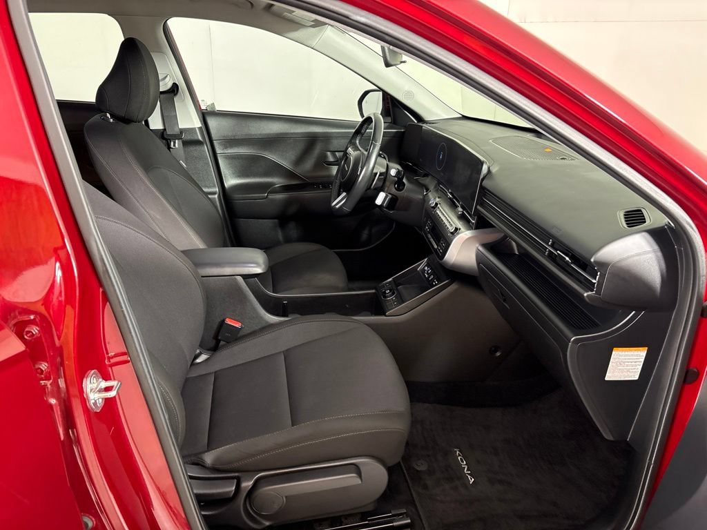 Used 2025 Hyundai Kona SEL FWD image 15