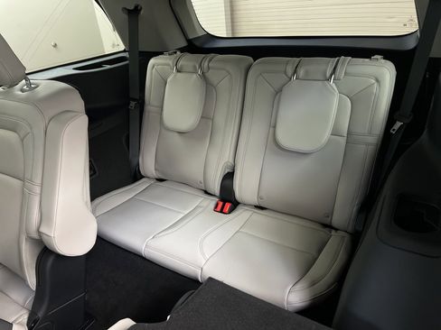 New 2025 Lincoln Aviator Reserve image 34