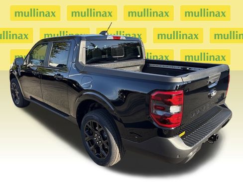 New 2025 Ford Maverick Lariat w/ Black Appearance Package AWD/4WD image 6