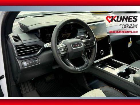 New 2026 GMC Acadia AT4 w/ Luxury Package image 32