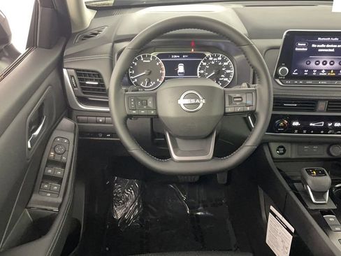 New 2025 Nissan Rogue SV image 14