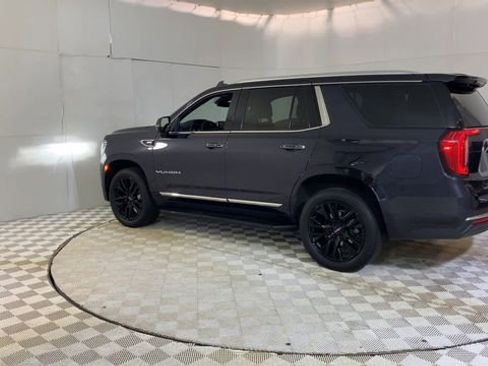 Certified 2023 GMC Yukon SLT w/ SLT Premium Package AWD/4WD image 6