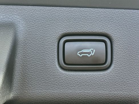Used 2025 Hyundai Palisade SEL FWD image 32