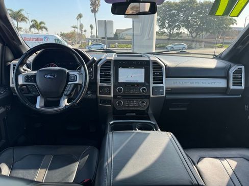 Used 2017 Ford F250 Platinum w/ Platinum Ultimate Package image 21