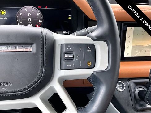 Used 2024 Land Rover Defender 110 S image 12