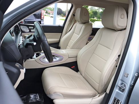 Used 2020 Mercedes-Benz GLS 450 4MATIC image 33