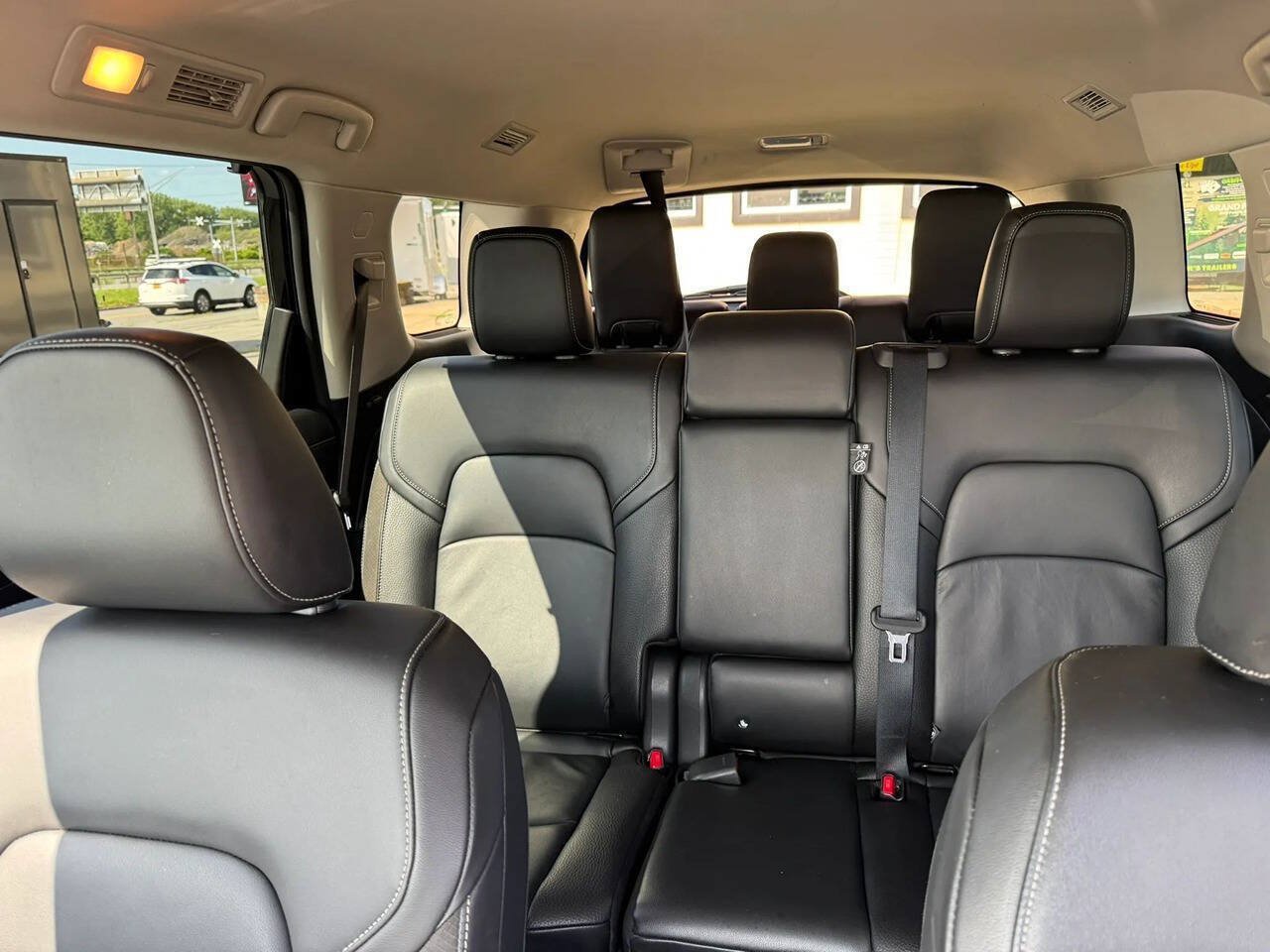 Used 2025 Nissan Pathfinder SL w/ Cargo Package AWD/4WD image 11