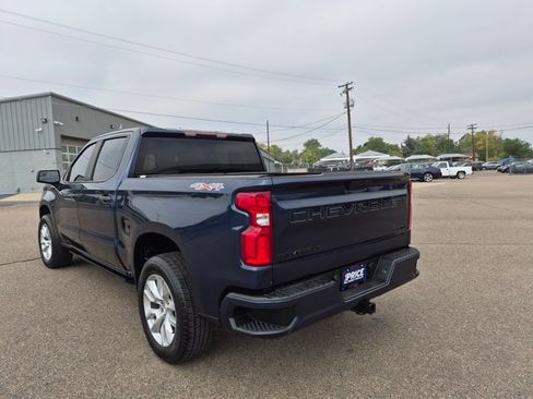 Used 2021 Chevrolet Silverado 1500 Custom w/ LPO, Dark Essentials Package AWD/4WD image 7