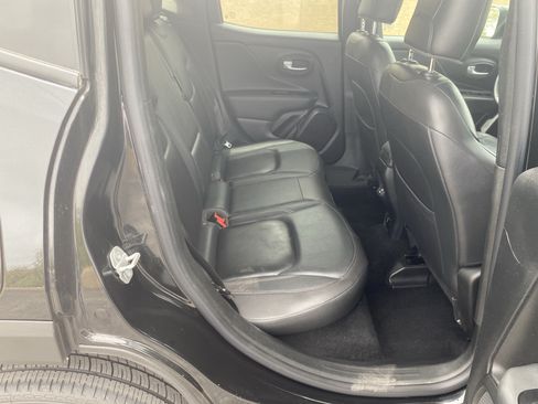 Used 2020 Jeep Renegade Altitude AWD/4WD image 21