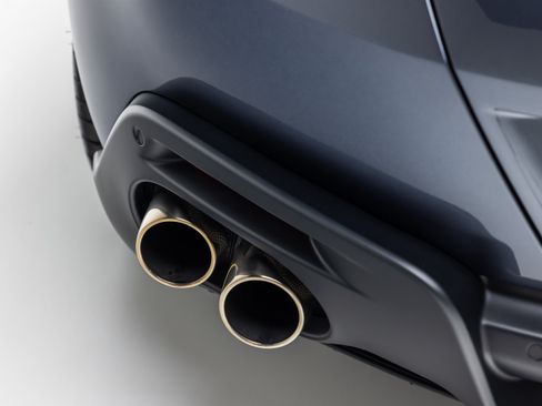 Used 2025 Ferrari Roma Spider RWD image 22