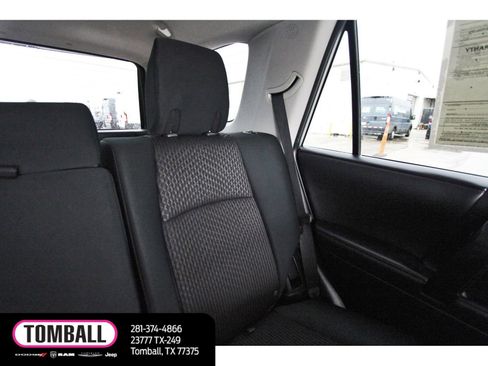 Used 2022 Toyota 4Runner TRD Off-Road image 12