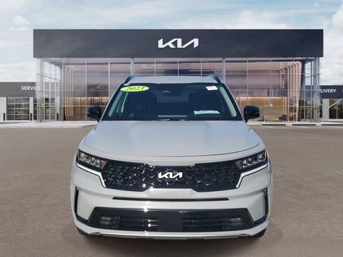 Certified 2023 Kia Sorento EX FWD image 2