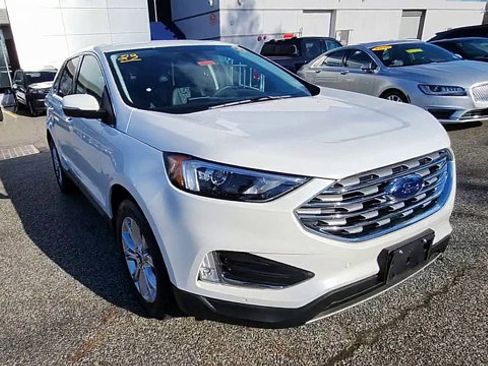 Certified 2023 Ford Edge Titanium AWD/4WD image 2