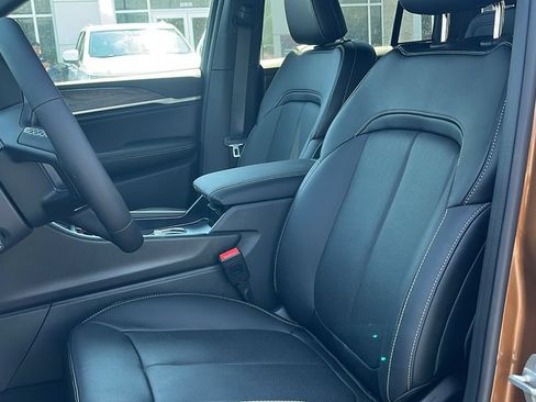 New 2026 Jeep Grand Cherokee Limited AWD/4WD image 15