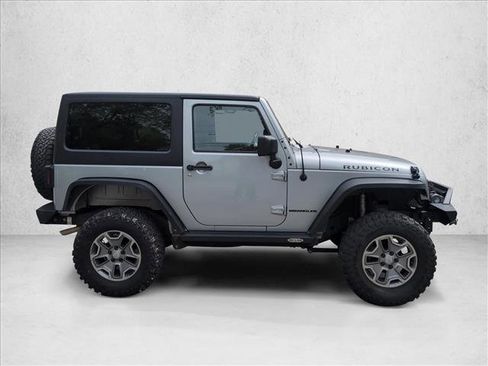 Used 2016 Jeep Wrangler Rubicon w/ Power Convenience Group AWD/4WD image 4