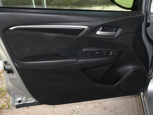 Used 2015 Honda Fit EX image 10