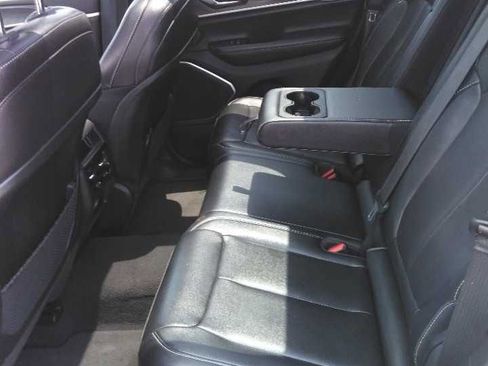 Used 2024 Jeep Grand Cherokee Limited 4xe AWD/4WD image 9