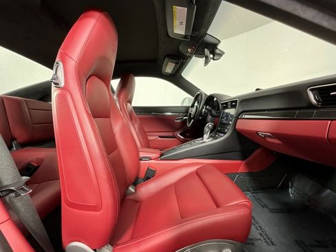Used 2018 Porsche 911 Carrera 4S image 20