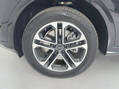 Certified 2025 Audi Q5 Premium w/ Convenience Package image 32