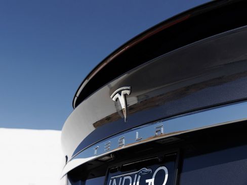 Used 2020 Tesla Model X Long Range AWD/4WD image 12