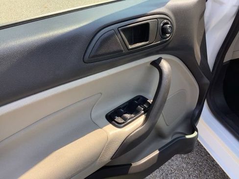 Used 2019 Ford Fiesta SE FWD image 17