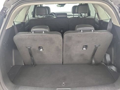 Used 2023 Kia Sorento S FWD image 10