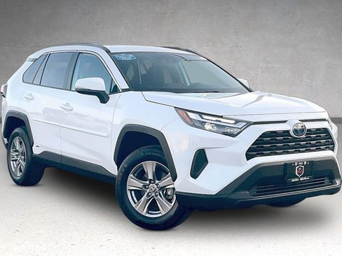 Used 2024 Toyota RAV4 LE AWD/4WD image 2