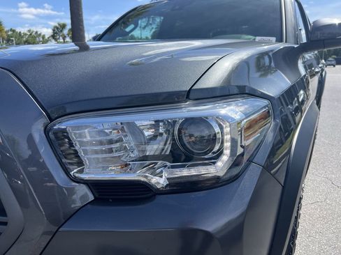 Used 2023 Toyota Tacoma TRD Off-Road AWD/4WD image 6