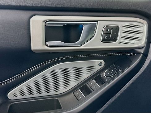 Used 2020 Ford Explorer ST w/ ST Street Pack image 18