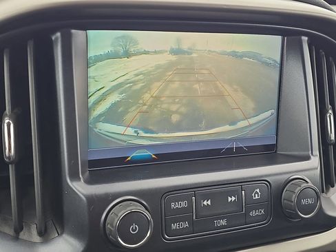 Used 2018 Chevrolet Colorado Z71 image 17