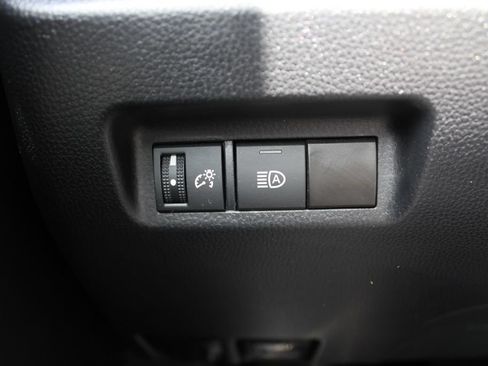 Used 2023 Toyota RAV4 LE AWD/4WD image 24