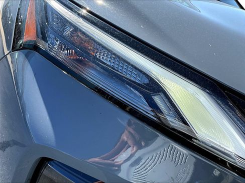 Certified 2026 Nissan Rogue SV AWD/4WD image 34