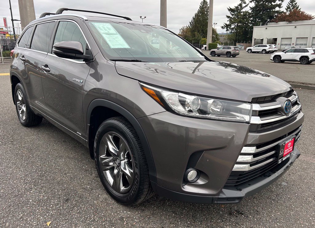 Used 2017 Toyota Highlander Limited Platinum AWD/4WD image 3