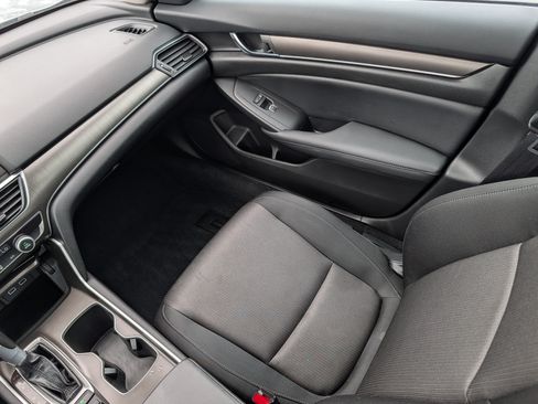 Used 2022 Honda Accord LX image 11