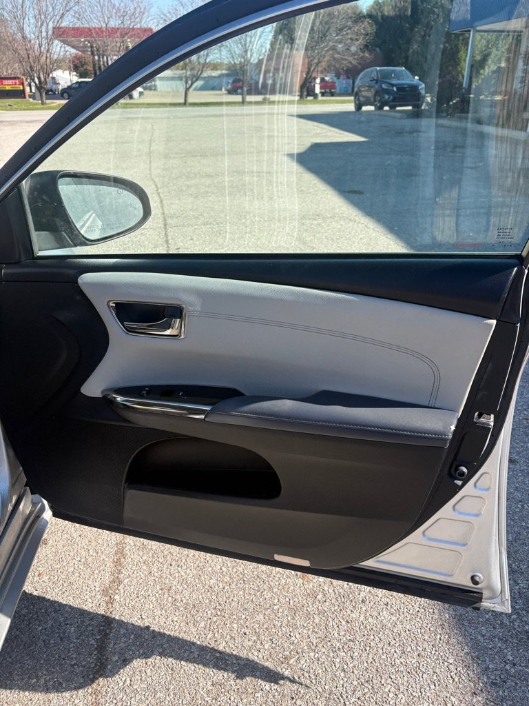 Used 2013 Toyota Avalon XLE Touring FWD image 14