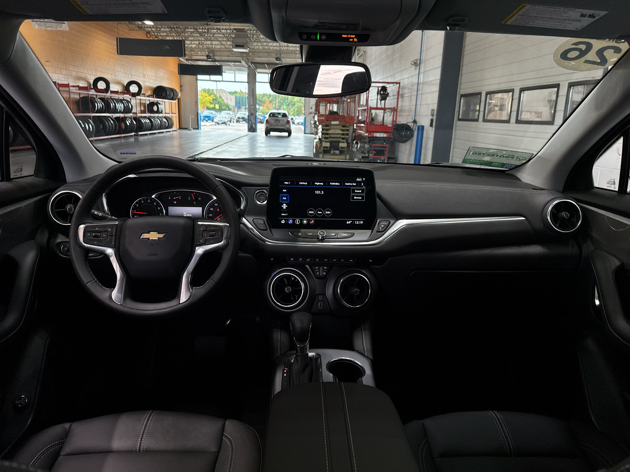 New 2026 Chevrolet Blazer LT w/ Midnight/Sport Edition AWD/4WD image 13