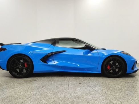 Used 2021 Chevrolet Corvette Stingray Premium Conv w/ Z51 Performance Package RWD image 6