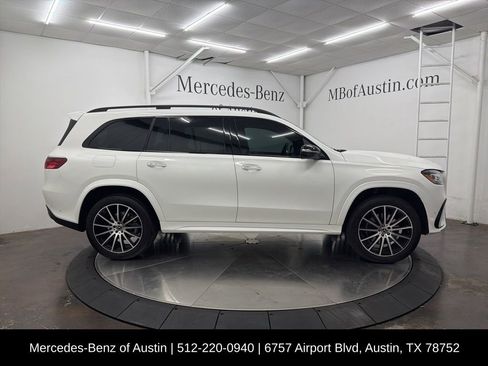 Certified 2026 Mercedes-Benz GLS 450 4MATIC image 9