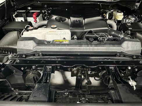 Used 2025 Toyota Tundra Platinum image 75