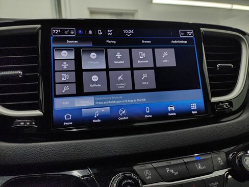 Used 2024 Chrysler Pacifica Touring-L FWD image 46
