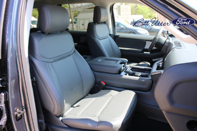 New 2026 Ford Expedition Active RWD image 7