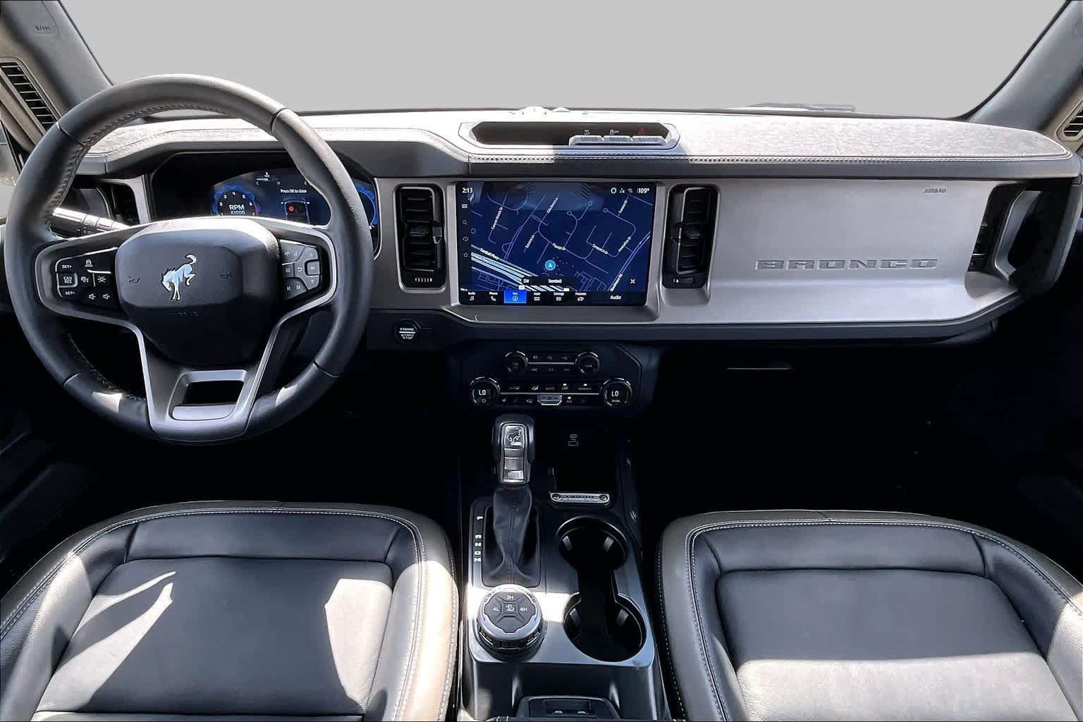 Used 2025 Ford Bronco Outer Banks AWD/4WD image 14
