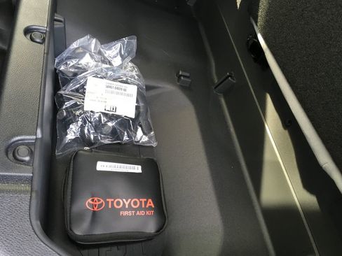New 2026 Toyota Tundra SR5 w/ SR5 Premium Package AWD/4WD image 27