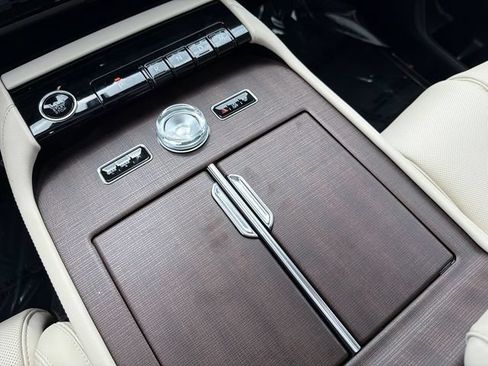 New 2027 Lincoln Navigator Reserve AWD/4WD image 34