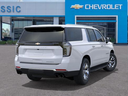 New 2026 Chevrolet Suburban Premier image 4